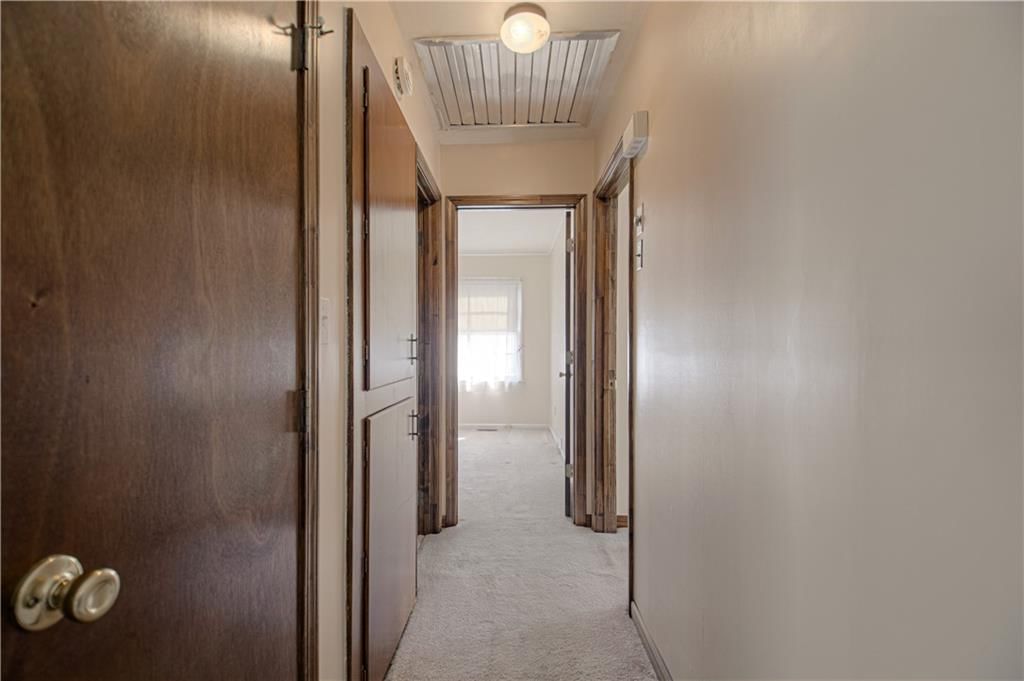 606 N Rogers Street — photo 19