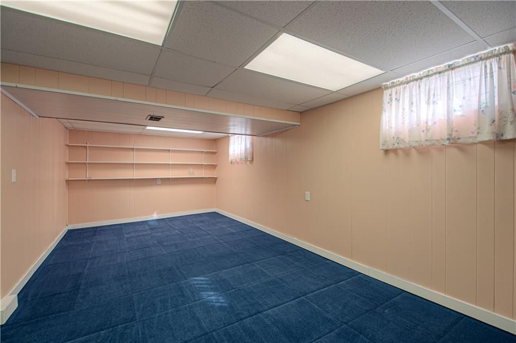 606 N Rogers Street — photo 21