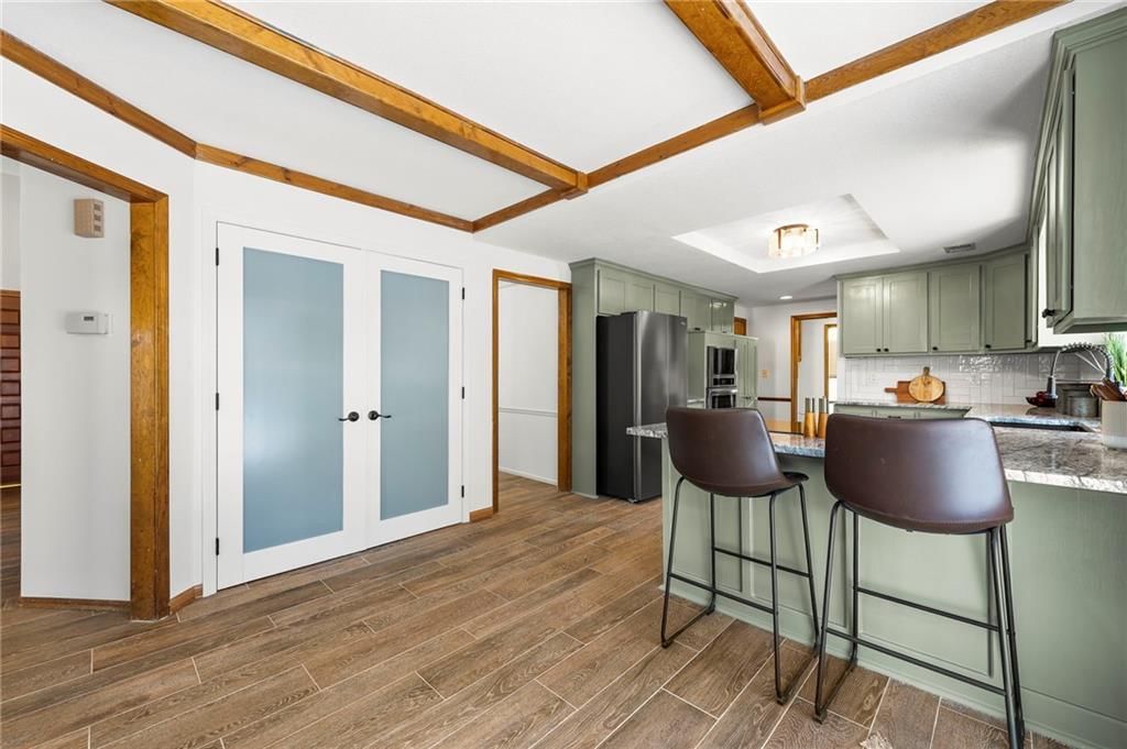 205 NE Shoreview Drive — photo 12