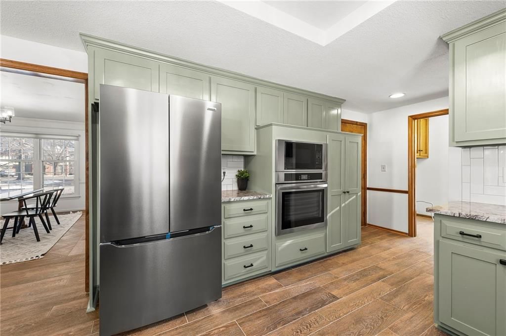 205 NE Shoreview Drive — photo 14
