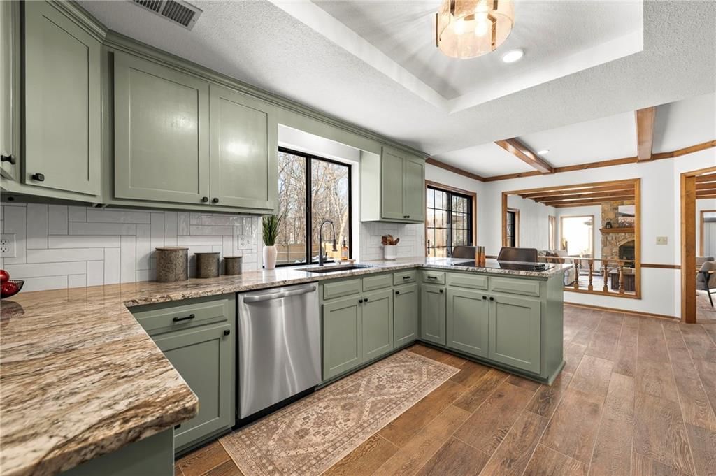 205 NE Shoreview Drive — photo 15