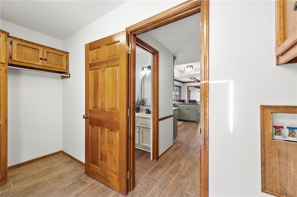205 NE Shoreview Drive — photo 23