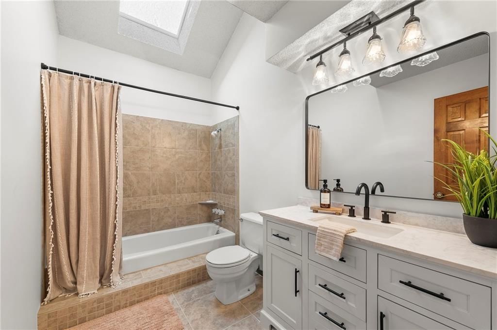 205 NE Shoreview Drive — photo 34