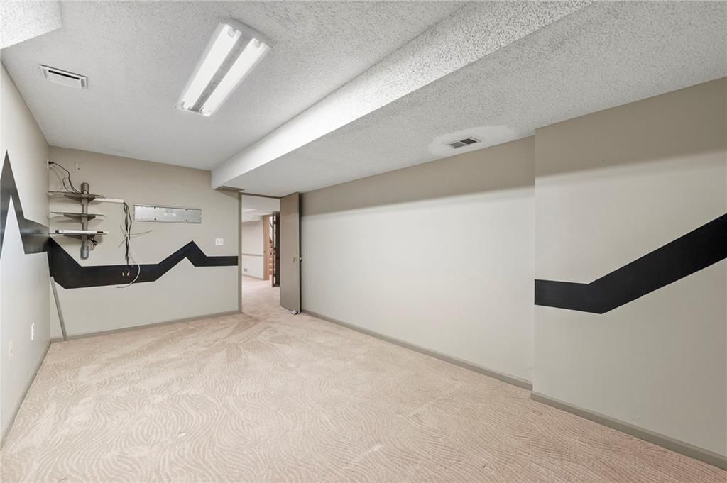 205 NE Shoreview Drive — photo 37