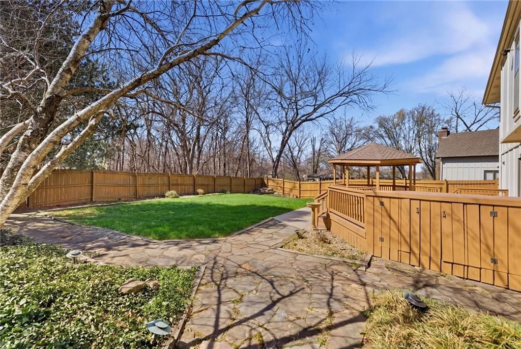 205 NE Shoreview Drive — photo 45