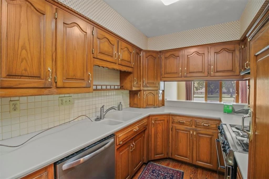 420 Golfview Drive — photo 6