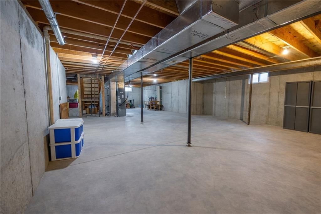 208 W 2nd Street — photo 19