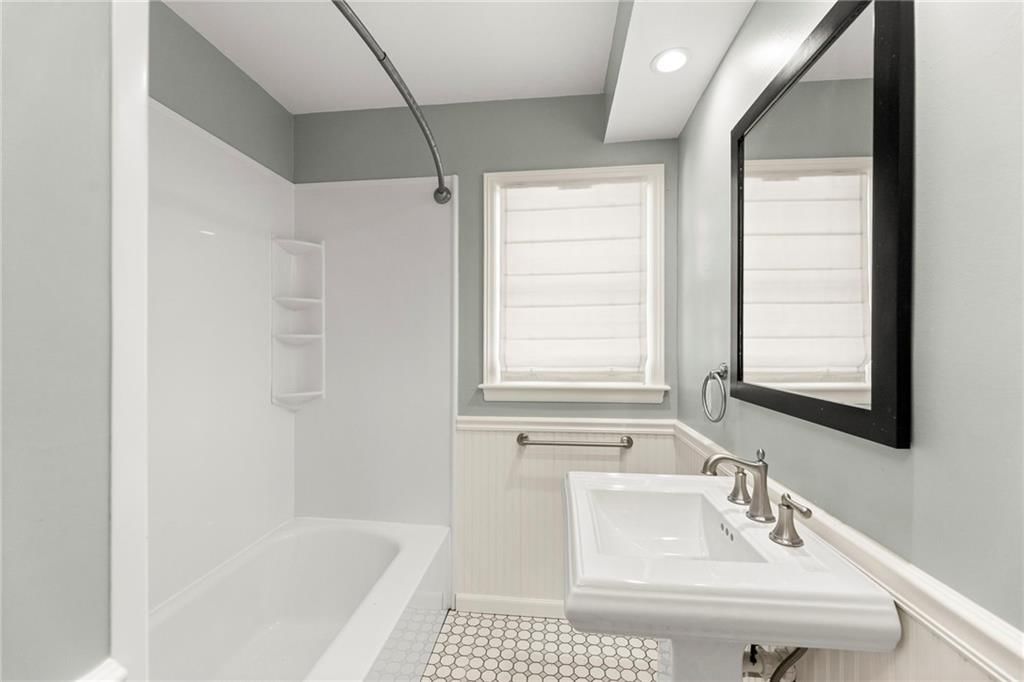 2341 W 98 Street — photo 21