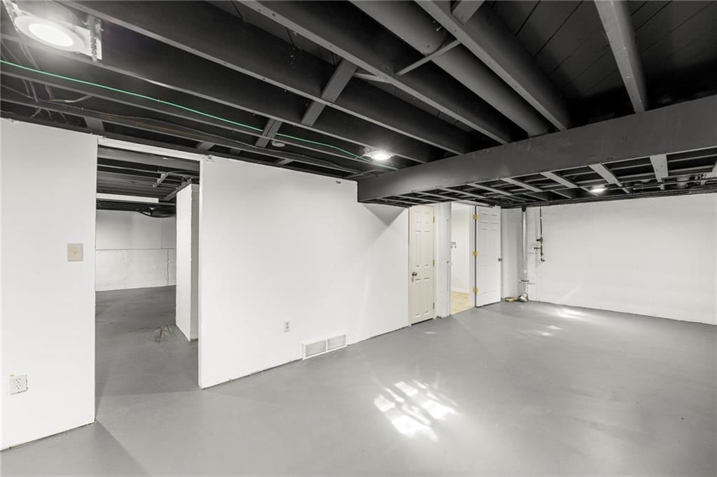 2341 W 98 Street — photo 28