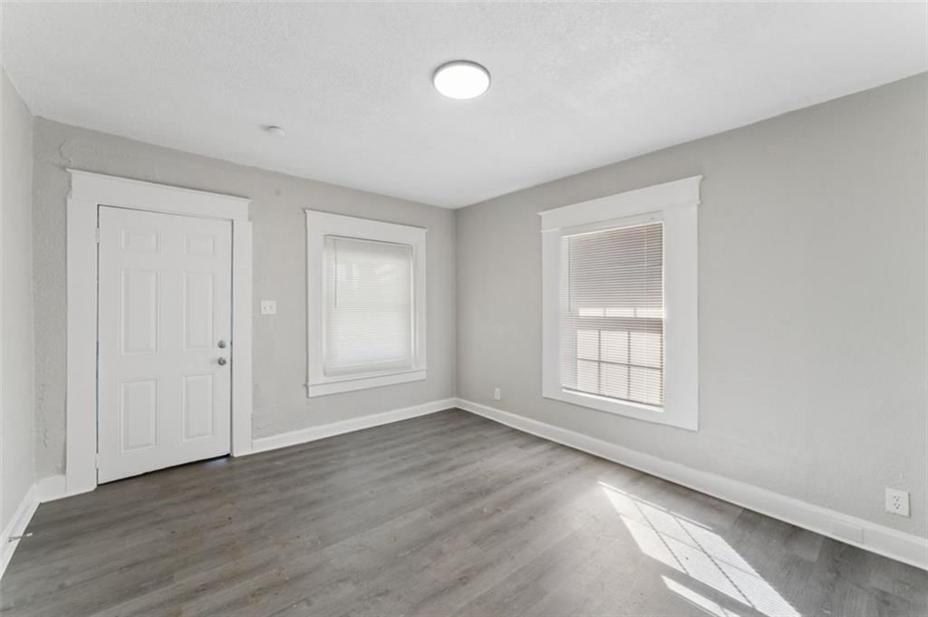 5822 Agnes Avenue — photo 8