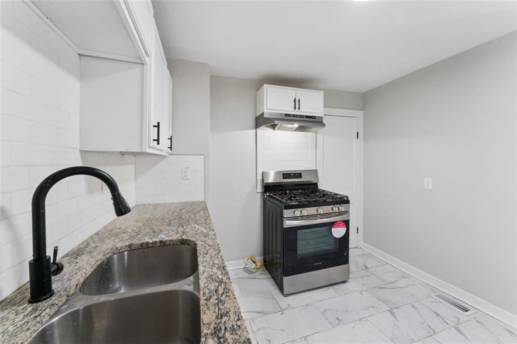 5822 Agnes Avenue — photo 15