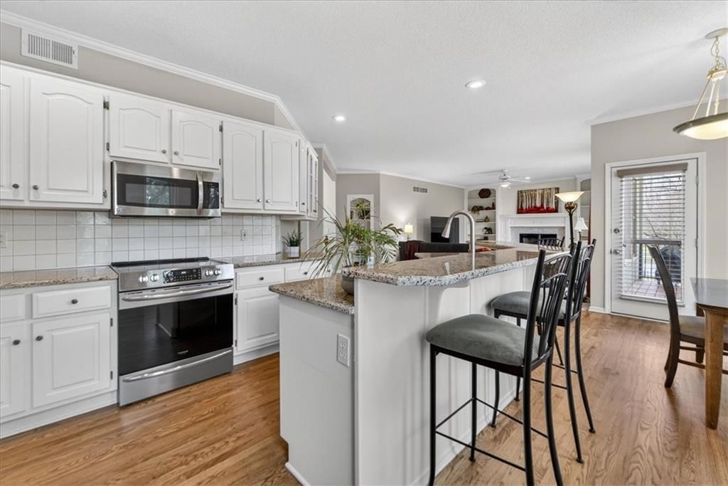 14301 Barton Street — photo 19