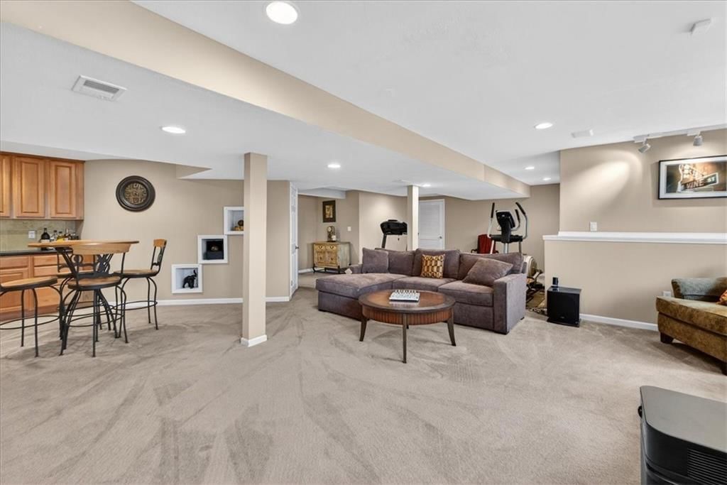 14301 Barton Street — photo 45