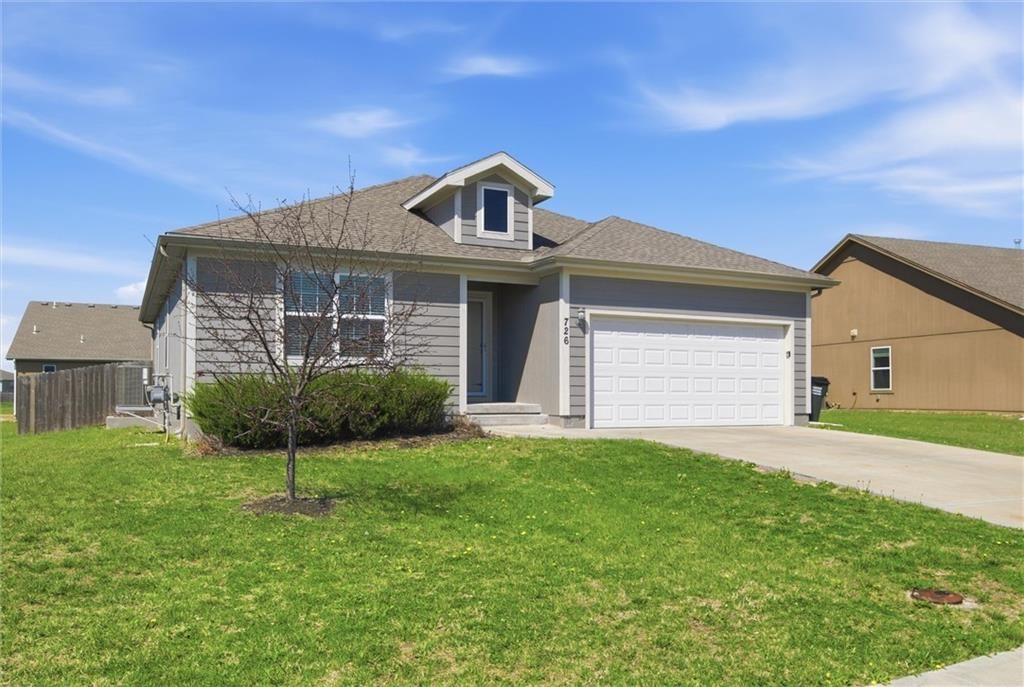 726 S Cypress Street — photo 4