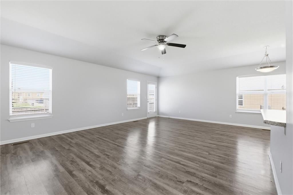 726 S Cypress Street — photo 6