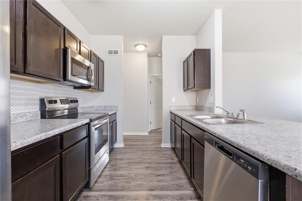 726 S Cypress Street — photo 11