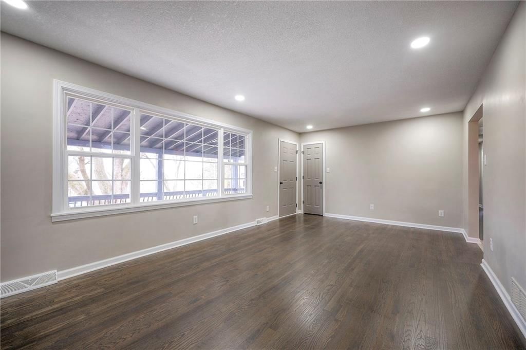 6728 Montana Court — photo 5