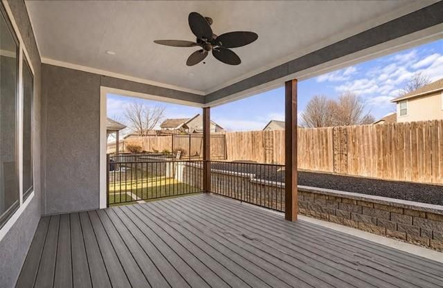 2110 Chateau Place — photo 6