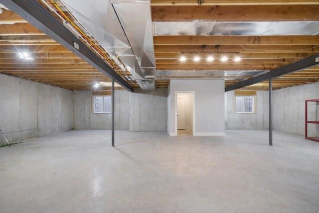 2110 Chateau Place — photo 15