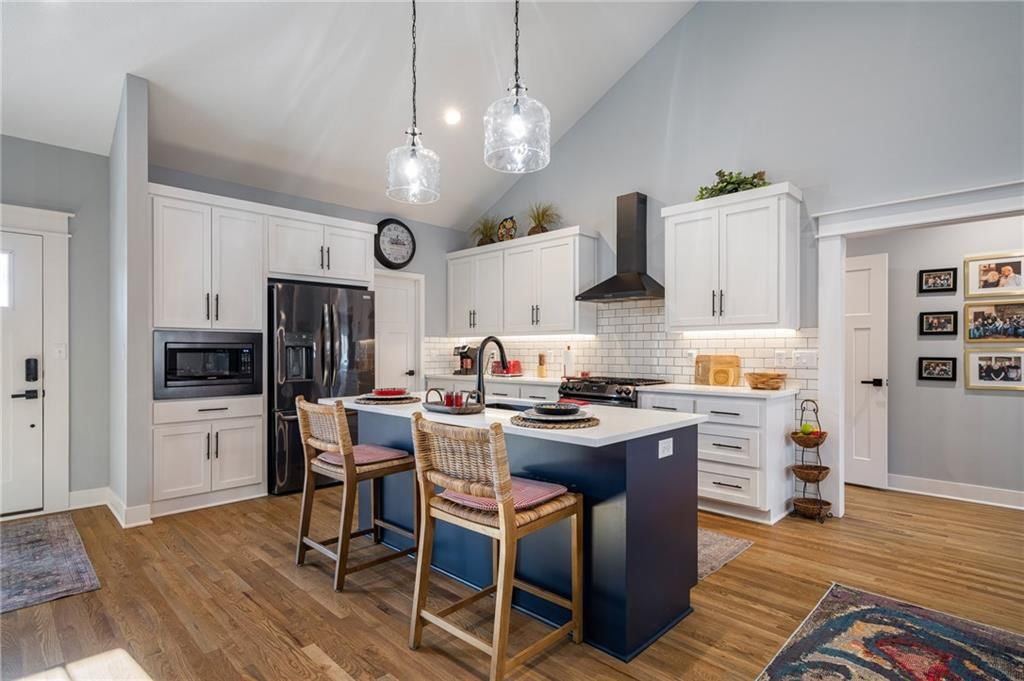 2110 Chateau Place — photo 16