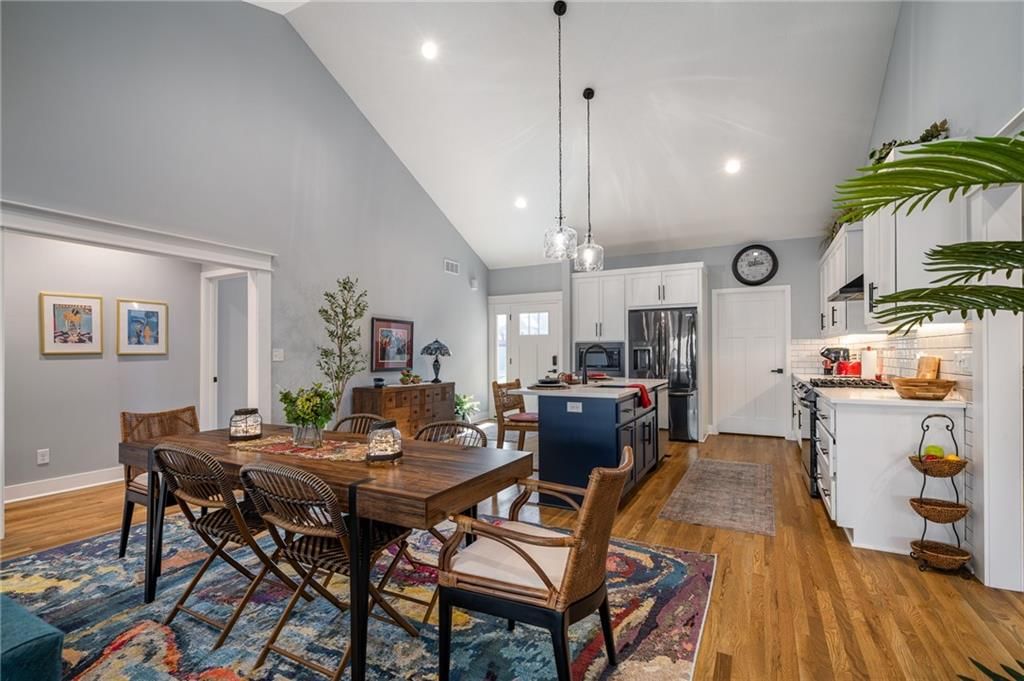 2110 Chateau Place — photo 19