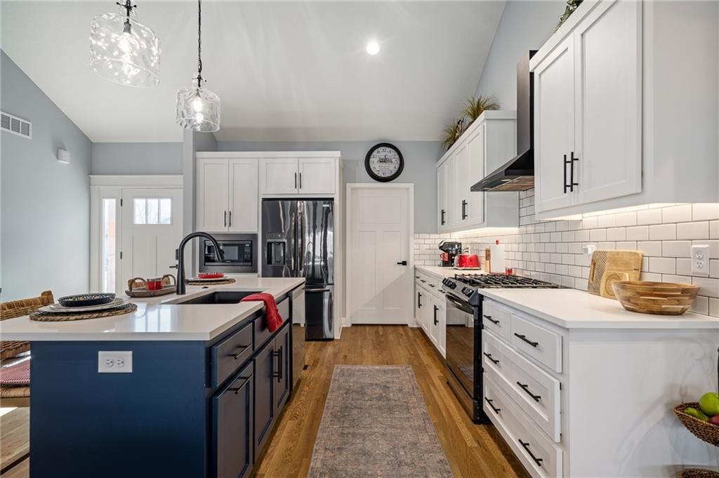 2110 Chateau Place — photo 20