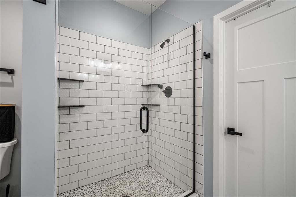 2110 Chateau Place — photo 24