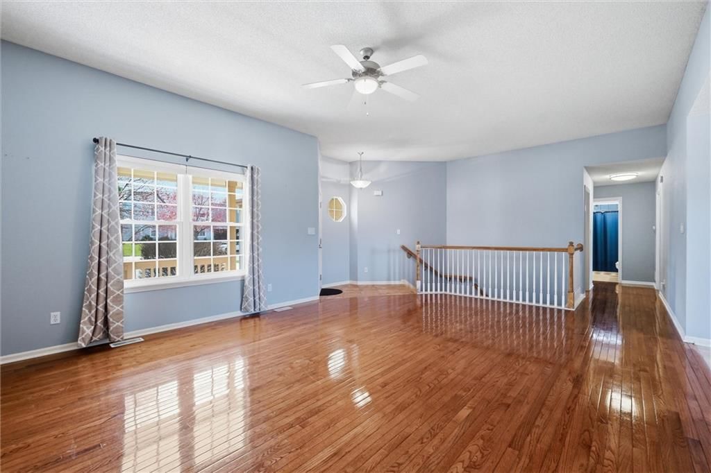 704 Highland Drive — photo 8