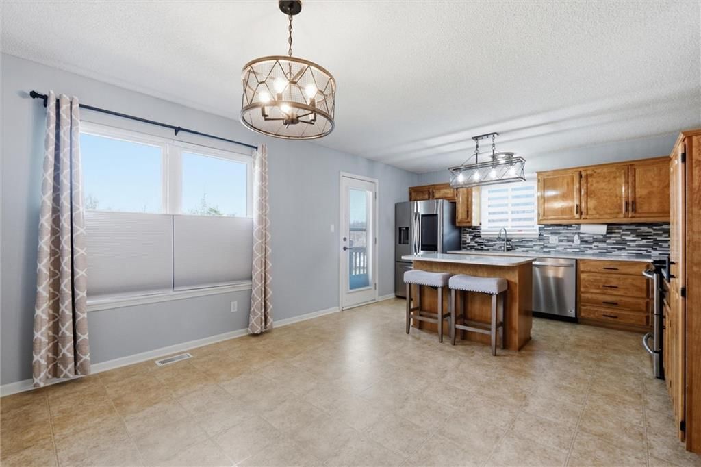 704 Highland Drive — photo 10