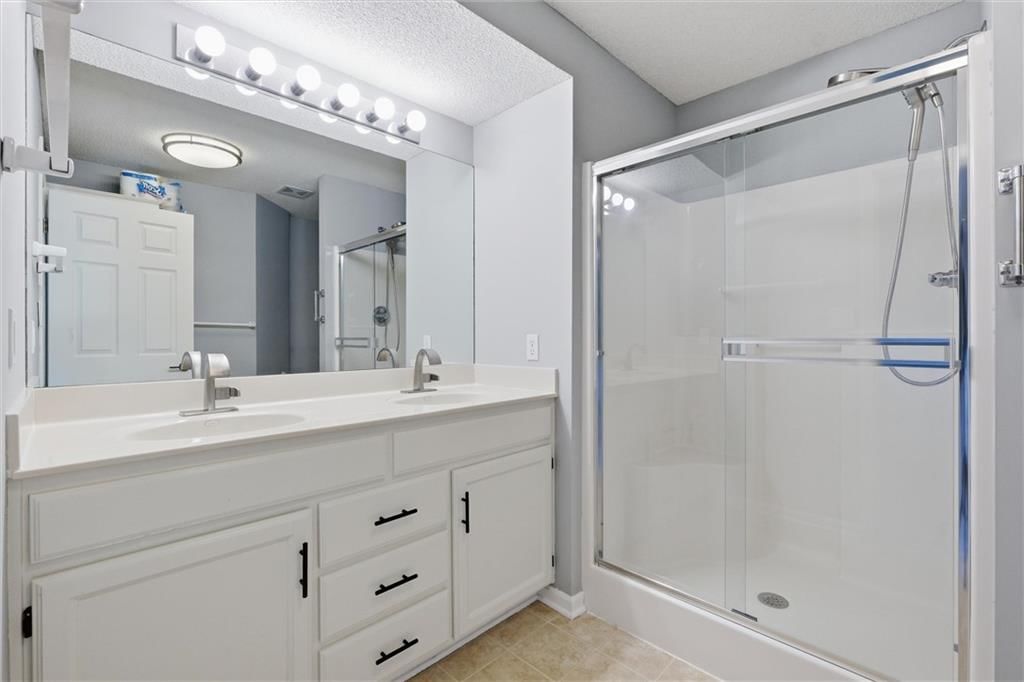 704 Highland Drive — photo 18