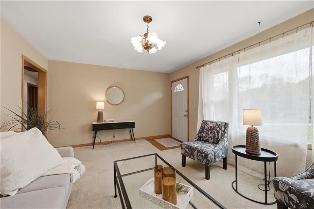 16314 E Pacific Avenue — photo 3