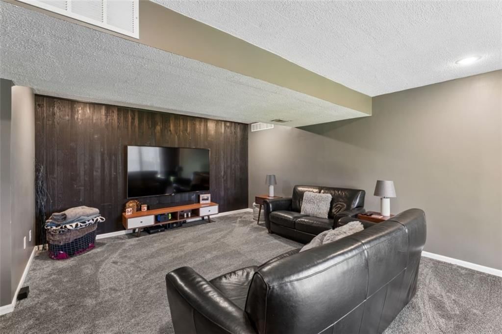 6434 McCoy Street — photo 33
