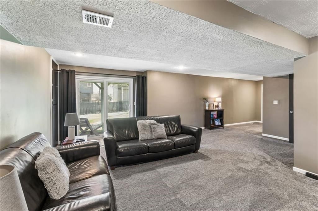 6434 McCoy Street — photo 35