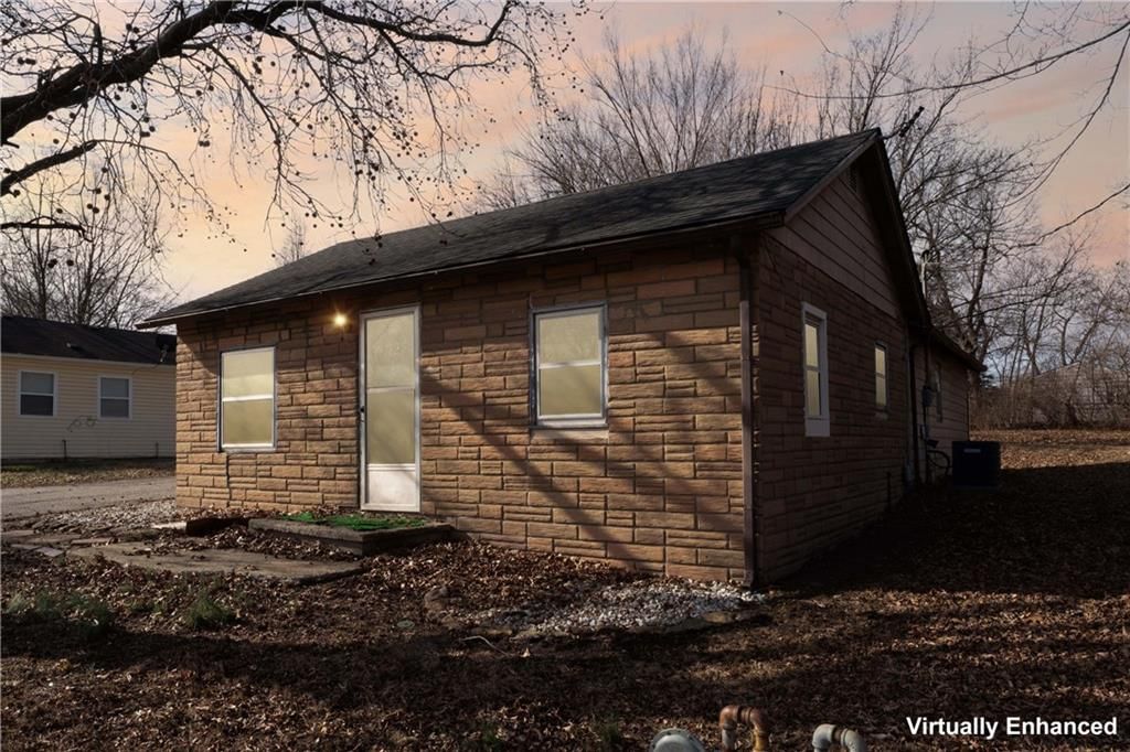 725 N Hamilton Street — photo 4
