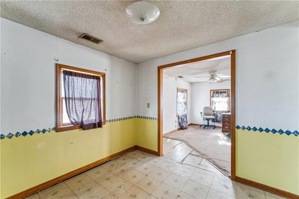 725 N Hamilton Street — photo 17