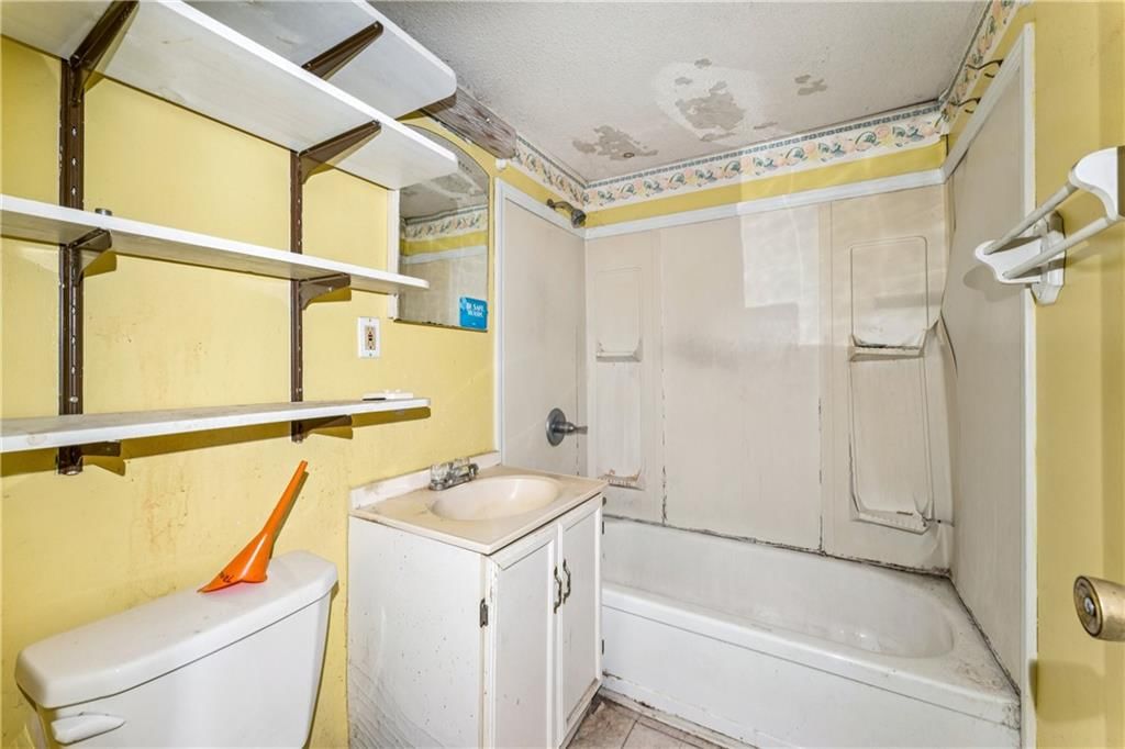 725 N Hamilton Street — photo 19