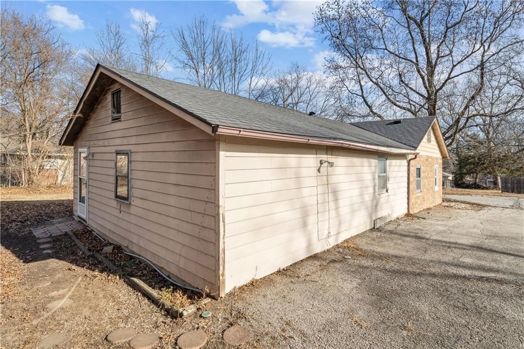 725 N Hamilton Street — photo 34