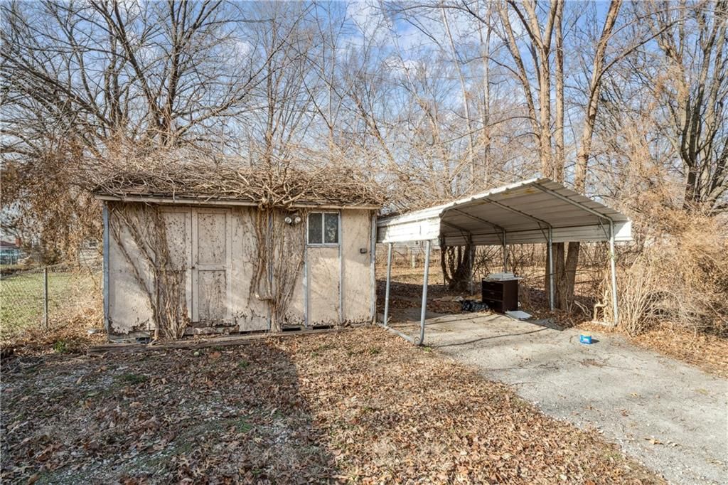725 N Hamilton Street — photo 35