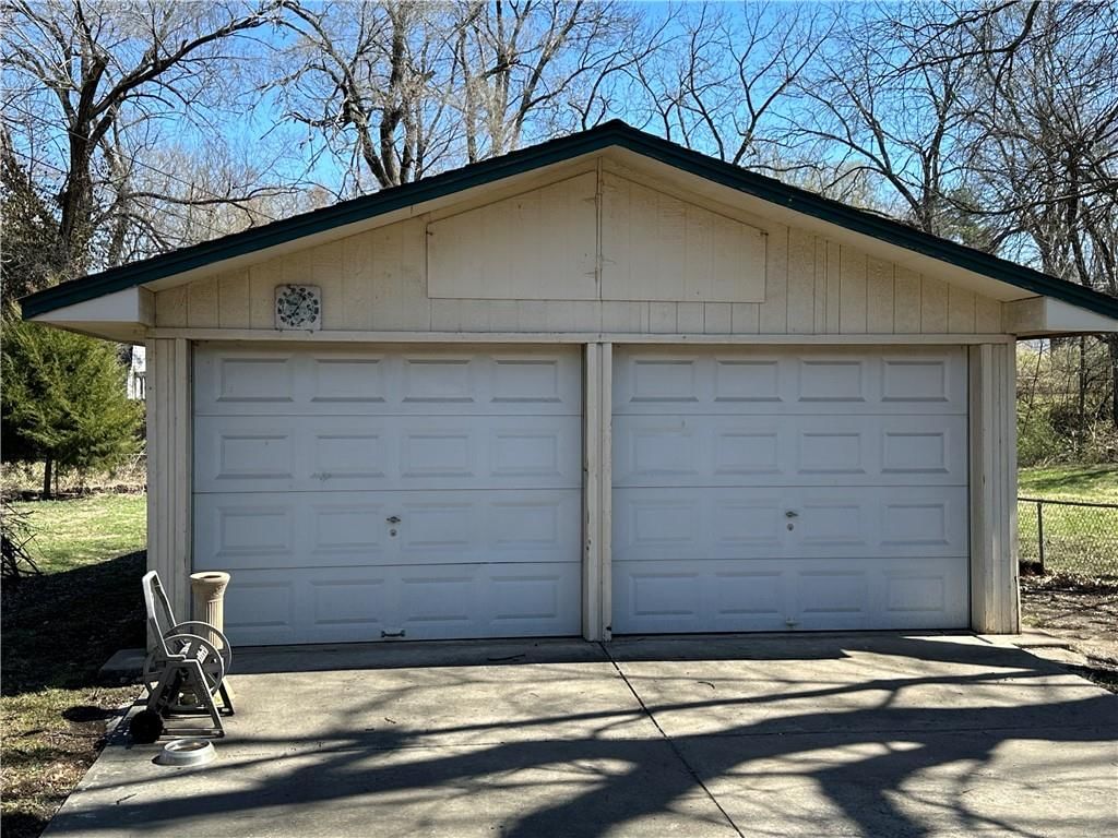 10303 Richmond Avenue — photo 3