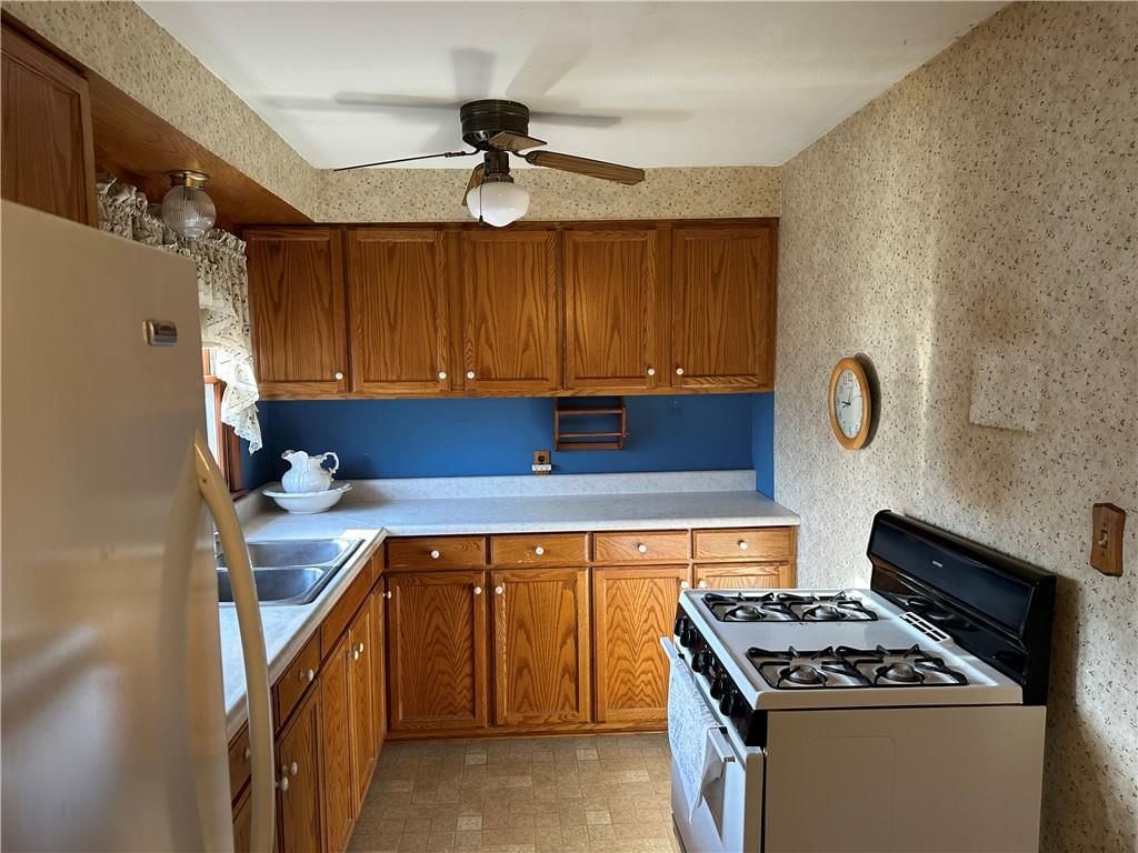 10303 Richmond Avenue — photo 9
