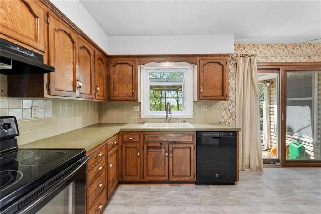 10407 NW Crooked Road — photo 12