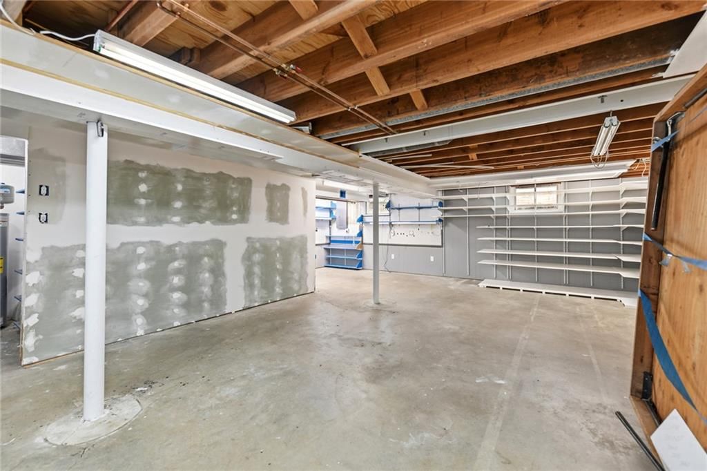 10407 NW Crooked Road — photo 31