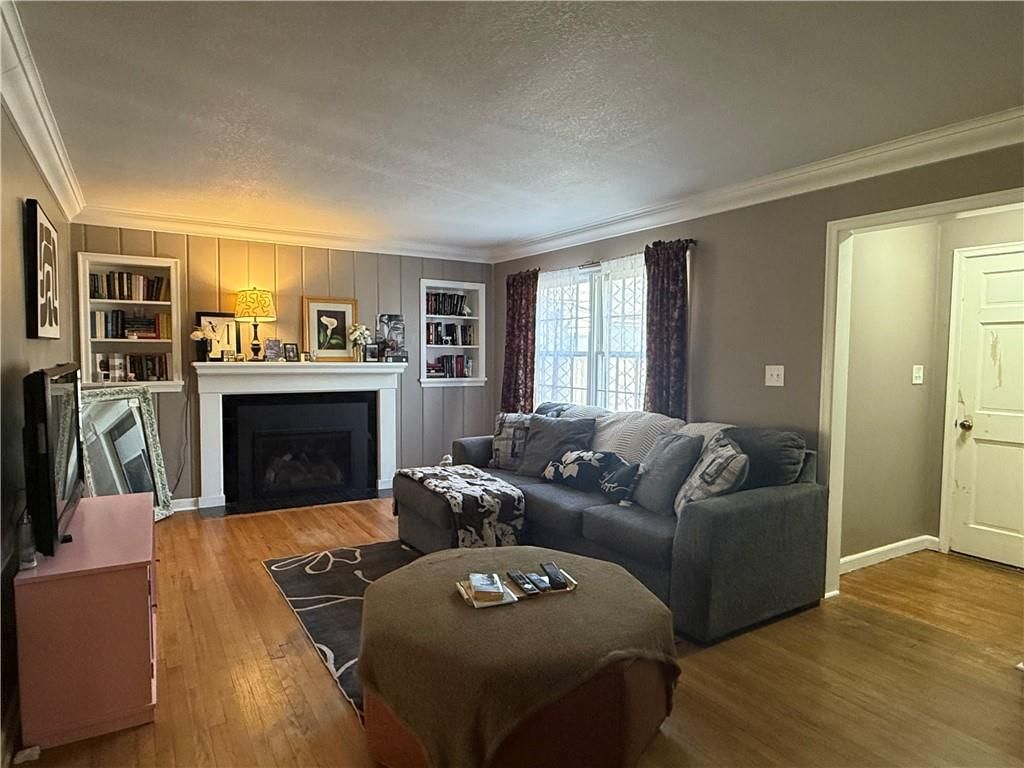 605 W Jefferson Street — photo 2