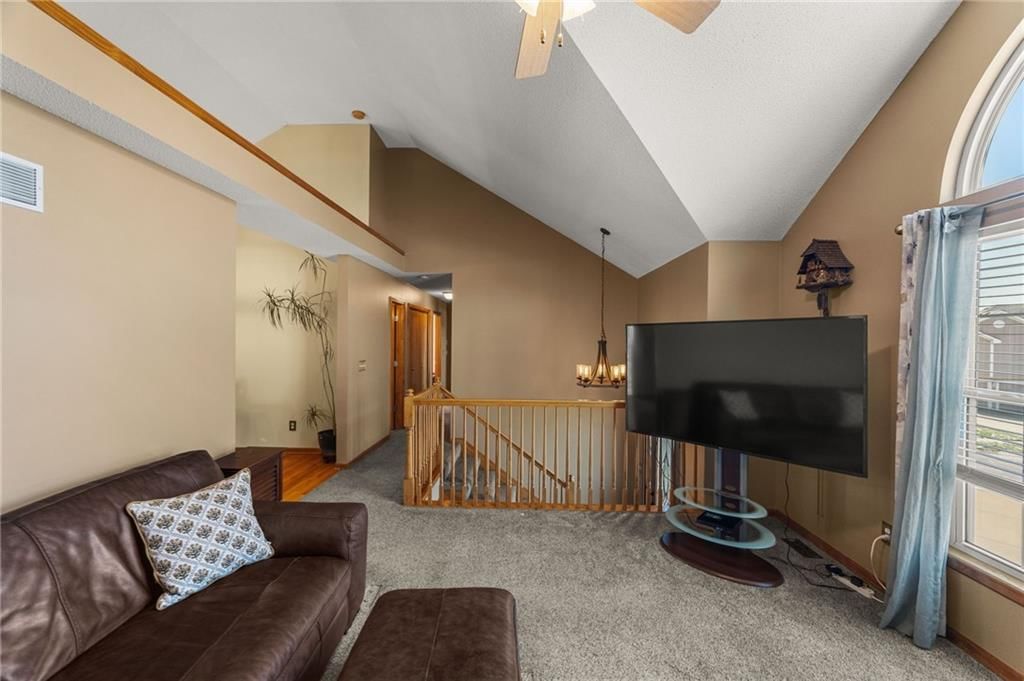 1105 Kent Drive — photo 13