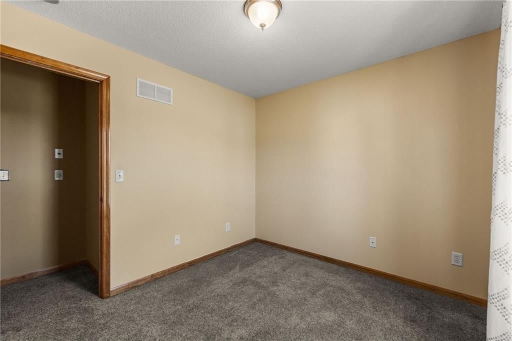 1105 Kent Drive — photo 24