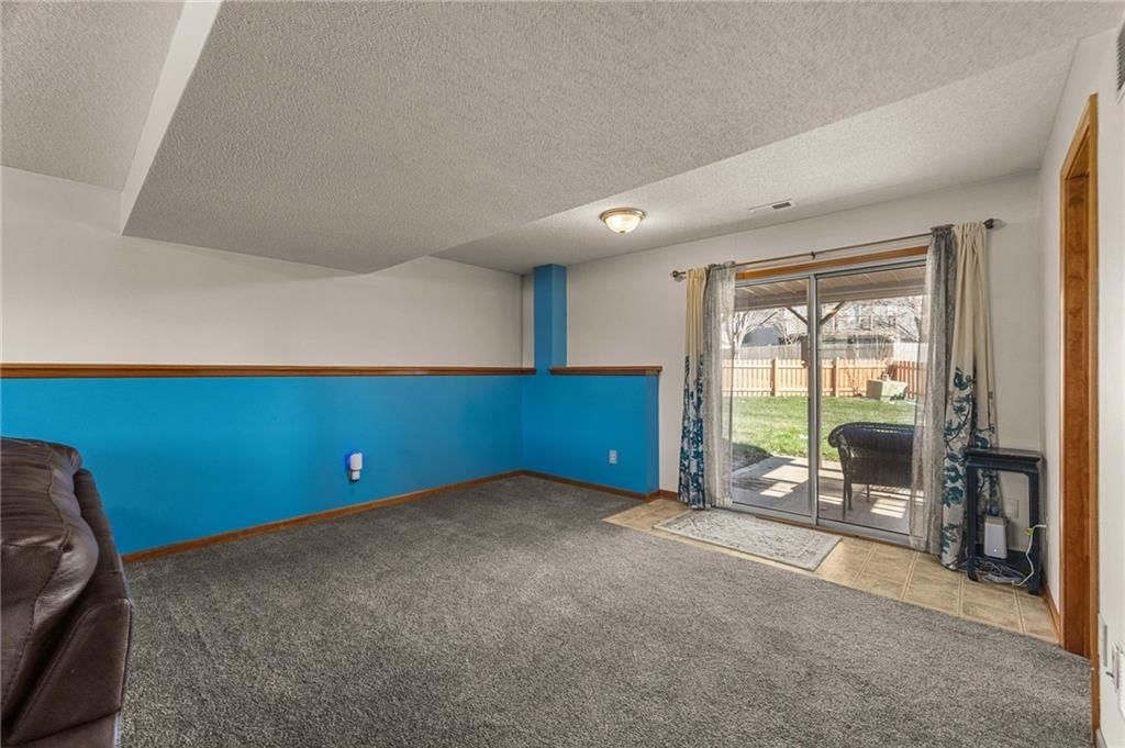 1105 Kent Drive — photo 40