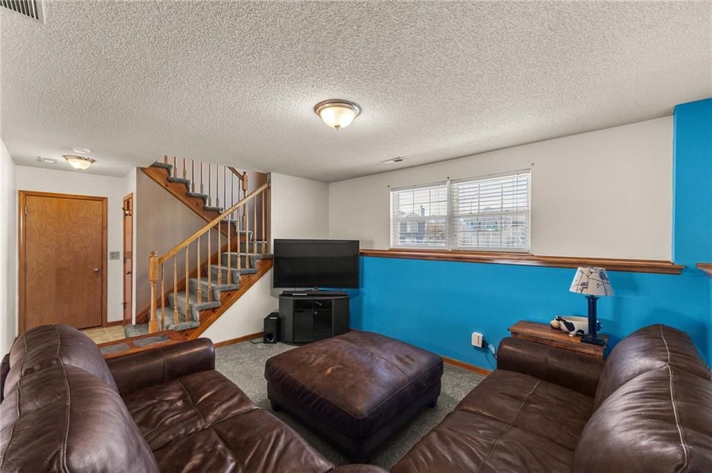 1105 Kent Drive — photo 44