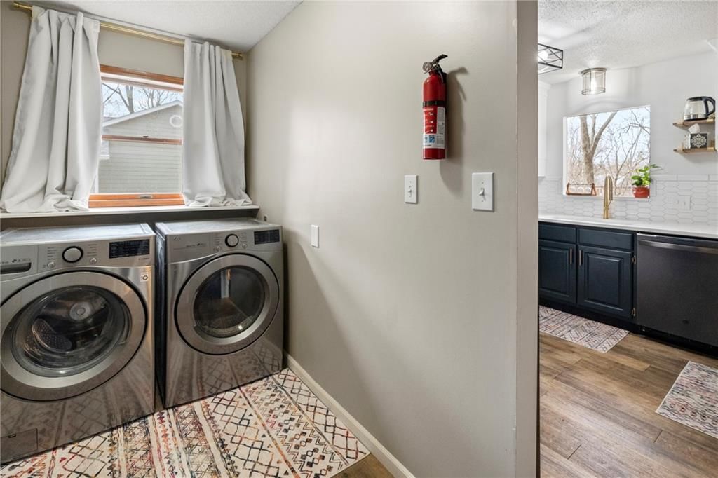 2107 Grant Lane — photo 31