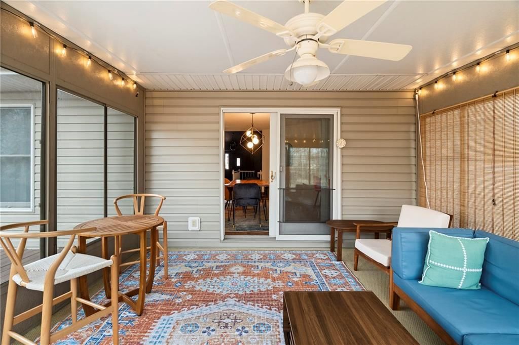 2107 Grant Lane — photo 34