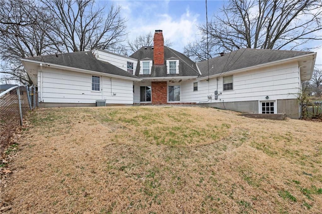11415 Minor Drive — photo 8